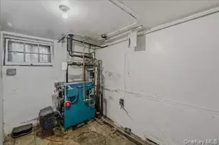 4527 Hill Ave, Bronx, NY 10466 - Photo 36