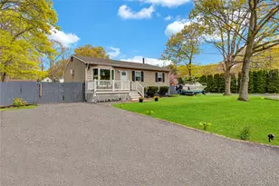 59 Dawn Dr, Shirley, NY 11967 - Photo 2