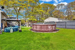 59 Dawn Dr, Shirley, NY 11967 - Photo 22