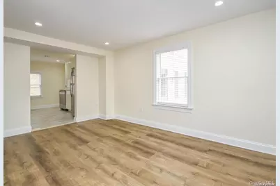 1667A Northern Boulevard #A, Roslyn, NY 11576 - Photo 12