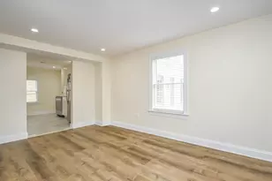 1667A Northern Blvd, Roslyn, NY 11576 - Photo 12