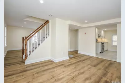 1667A Northern Boulevard #A, Roslyn, NY 11576 - Photo 8