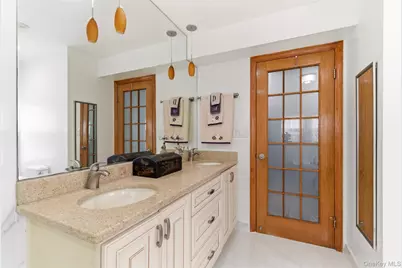 319 38th Road, Douglaston, NY 11363 - Photo 20