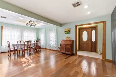 319 38th Road, Douglaston, NY 11363 - Photo 6