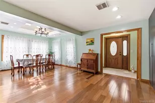3-19 38th Rd, Douglaston, NY 11363 - Photo 6