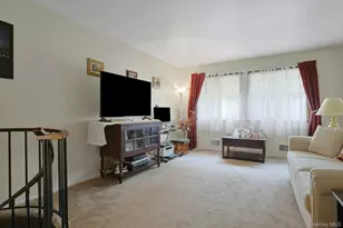 25 College Ave, Nanuet, NY 10954 - Photo 12