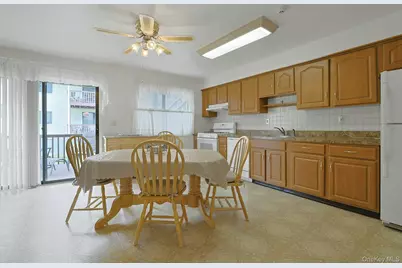 25 College Avenue #111, Nanuet, NY 10954 - Photo 6
