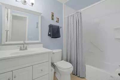 25 College Avenue #111, Nanuet, NY 10954 - Photo 20