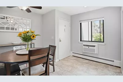 65 Richmond Boulevard #1B, Ronkonkoma, NY 11779 - Photo 8