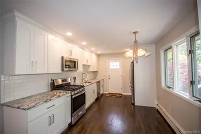 25 Whitetail Lane, Commack, NY 11725 - Photo 2