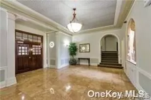 55 Grand Ave, Rockville Centre, NY 11570 - Photo 10