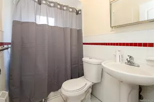 608 Terrace Pl, Baldwin, NY 11510 - Photo 16