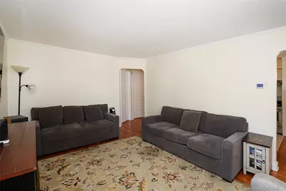 608 Terrace Place, Baldwin, NY 11510 - Photo 4