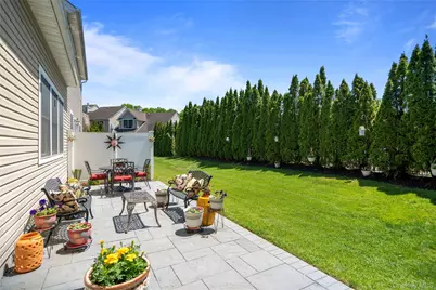 51 Eagle Circle, Bohemia, NY 11716 - Photo 40