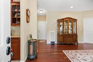 51 Eagle Cir, Bohemia, NY 11716 - Photo 8