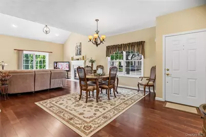 51 Eagle Circle, Bohemia, NY 11716 - Photo 6