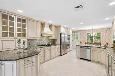 37 Pine Ridge Drive, Smithtown, NY 11787 - Photo 24