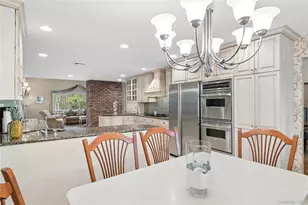 37 Pine Ridge Dr, Smithtown, NY 11787 - Photo 20