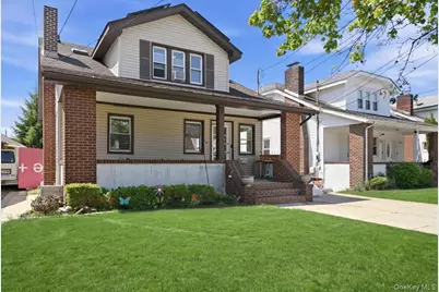 8 Foster Place, Hempstead, NY 11550 - Photo 2