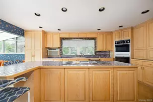 42 Yates Blvd, Poughkeepsie, NY 12601 - Photo 12
