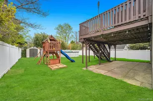 1391 N Windsor Ave, Bay Shore, NY 11706 - Photo 28