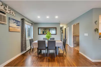 1391 N Windsor Avenue, Bay Shore, NY 11706 - Photo 8