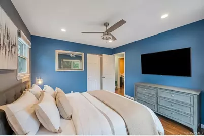 1391 N Windsor Avenue, Bay Shore, NY 11706 - Photo 16