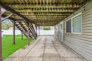 1391 N Windsor Ave, Bay Shore, NY 11706 - Photo 30