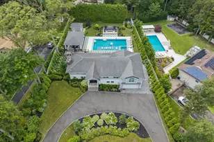 22 Beaumont Dr, Melville, NY 11747 - Photo 38