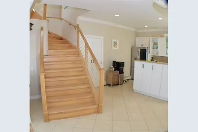 20 Greenwich Avenue, Bayville, NY 11709 - Photo 18