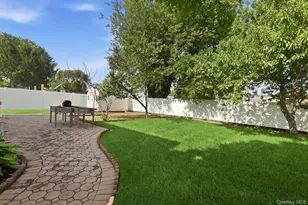 220 Eastlake Ave, Massapequa Park, NY 11762 - Photo 28