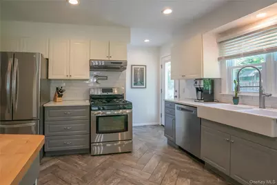 36 Beverly Road, New Rochelle, NY 10804 - Photo 8