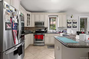 79 Tier St, Bronx, NY 10464 - Photo 26
