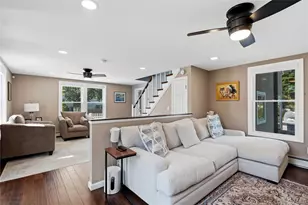 16 West St, West Islip, NY 11795 - Photo 10