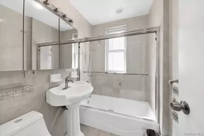 276 Revere Avenue, Bronx, NY 10465 - Photo 10