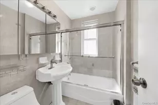 276 Revere Ave, Bronx, NY 10465 - Photo 10