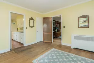 87 Robinson Ave, Glen Cove, NY 11542 - Photo 4