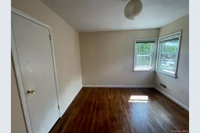 166-12 Union Turnpike, Fresh Meadows, NY 11366 - Photo 12