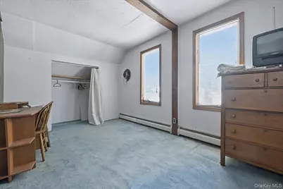 418 Myrtle Avenue, West Islip, NY 11795 - Photo 20
