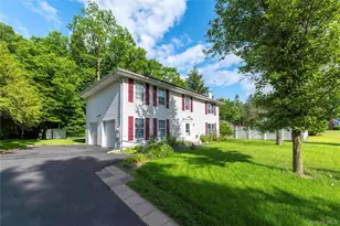 44 Inwood Ave, Poughkeepsie, NY 12601 - Photo 2