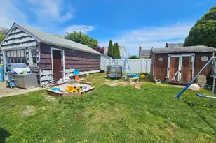 2207 Maple St, Wantagh, NY 11793 - Photo 28