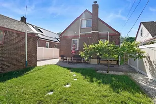 172-17 Amelia Rd, Jamaica, NY 11434 - Photo 18