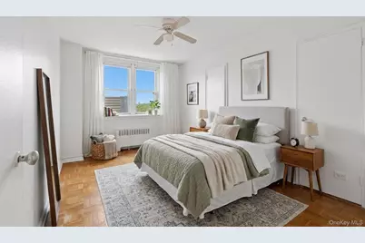25 Knolls Crescent #4M, Bronx, NY 10463 - Photo 12