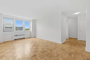 25 Knolls Crescent, Bronx, NY 10463 - Photo 2