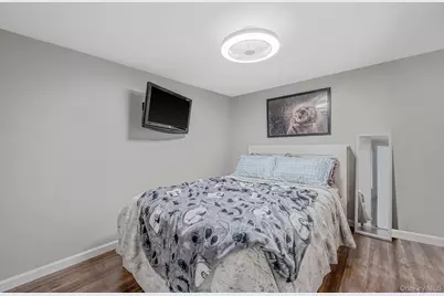 535 Kime Avenue, West Islip, NY 11795 - Photo 18