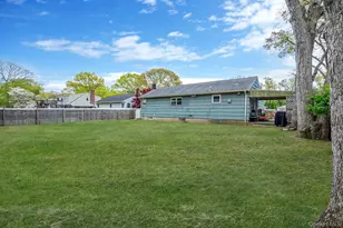 535 Kime Ave, West Islip, NY 11795 - Photo 38