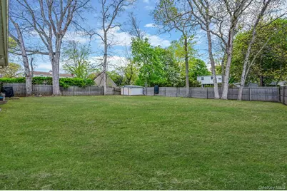 535 Kime Avenue, West Islip, NY 11795 - Photo 40