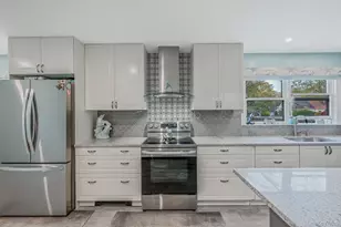 535 Kime Ave, West Islip, NY 11795 - Photo 4