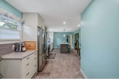 535 Kime Avenue, West Islip, NY 11795 - Photo 6