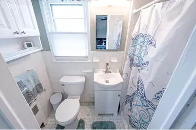 535 Kime Avenue, West Islip, NY 11795 - Photo 20